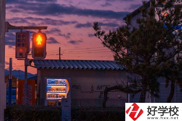 株洲市工業(yè)中等學(xué)校怎么樣？環(huán)境好嗎？
