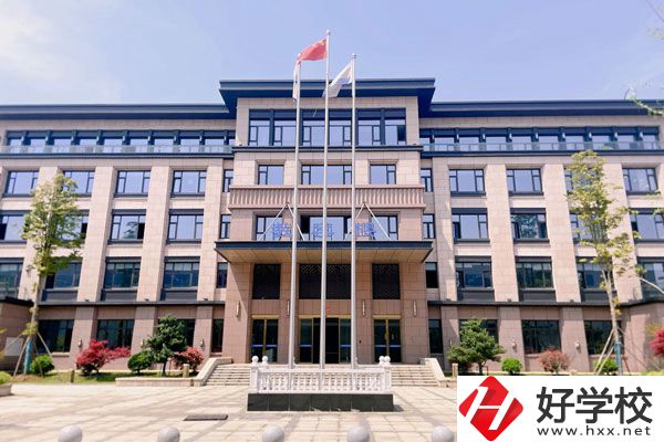 長沙中遠職業(yè)中專學校的辦學特色有哪些？