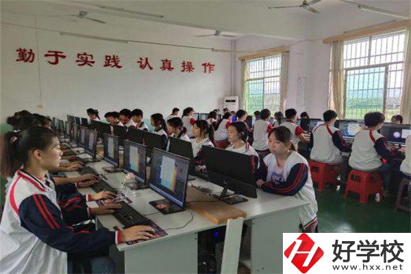 永州技校的學(xué)費(fèi)一般是多少？有什么優(yōu)惠政策？
