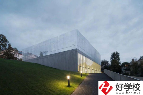 益陽哪些公辦中專比較好？它們有哪些特色專業(yè)？
