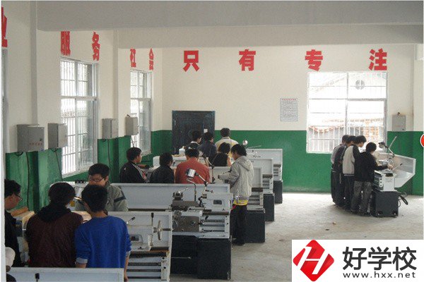 懷化的公辦職高有哪些？可以免學(xué)費嗎？
