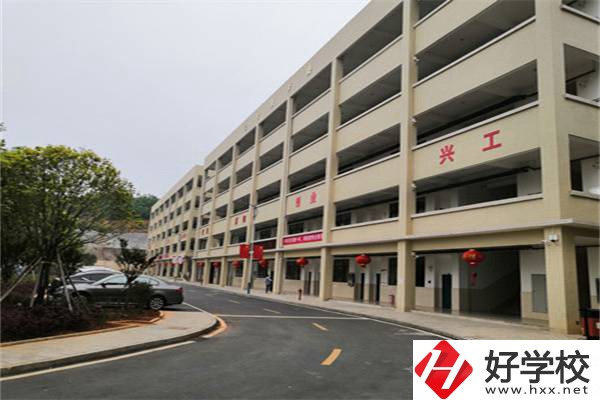 臨武縣職業(yè)中專有哪些專業(yè)？哪個專業(yè)比較好？