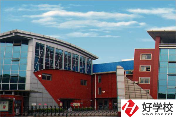 為什么選擇湖南長沙藝術學校？一定要看這4點！