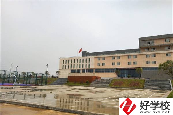 婁底環(huán)宇中等職業(yè)技術(shù)學(xué)校辦學(xué)如何？什么專(zhuān)業(yè)能升學(xué)？
