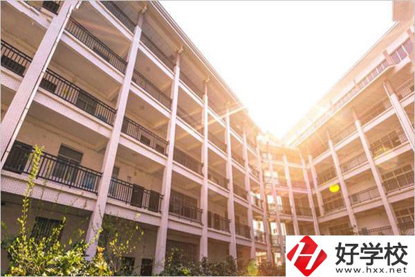 湘西的技工學(xué)校哪個比較好？有什么專業(yè)？