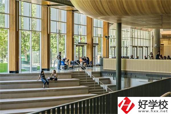 湖南分?jǐn)?shù)低選私立高中還是選職校？選職校還能統(tǒng)考嗎？