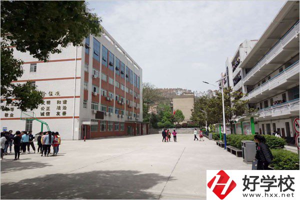 邵陽什么職校能學(xué)幼兒保育專業(yè)？有特色嗎？