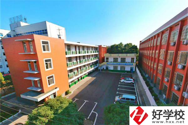 中國水電八局高級(jí)技工學(xué)校是所什么學(xué)校？有什么優(yōu)勢(shì)？
