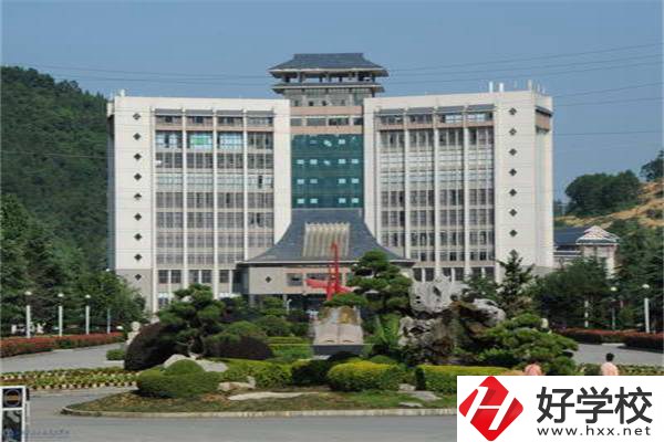 湘西有什么中專開設(shè)有“2+3”的專業(yè)？對口高職是哪所？