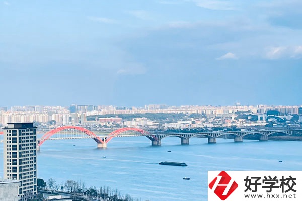 湖南建筑高級(jí)技工學(xué)校專業(yè)怎么樣？