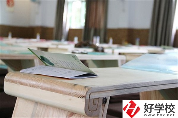在張家界就讀的中專升為大專了，原來的學(xué)歷會(huì)提升嗎？
