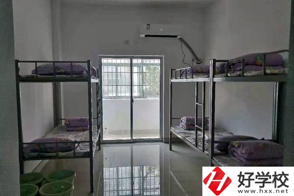 邵陽二紡機(jī)技工學(xué)校屬于大專嗎？有哪些招生專業(yè)？