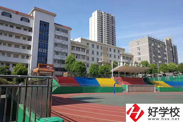 邵陽市計算機(jī)普通中等專業(yè)學(xué)校是公辦嗎？辦學(xué)條件好嗎？
