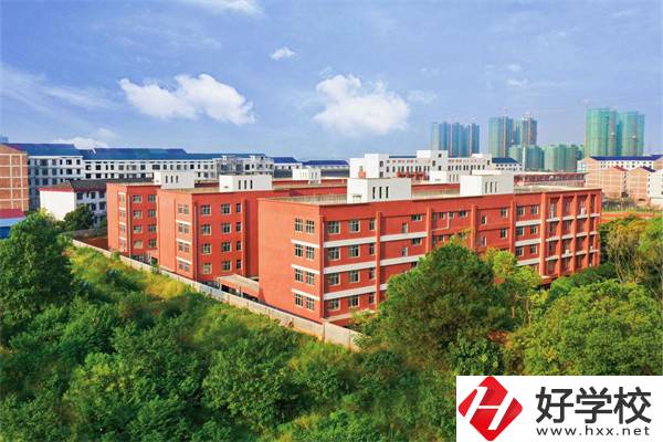 株洲有沒有國家級重點中專？有哪些特色專業(yè)？