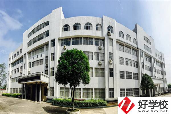 婁底市最好的公辦中專是哪所？有什么辦學(xué)特色？