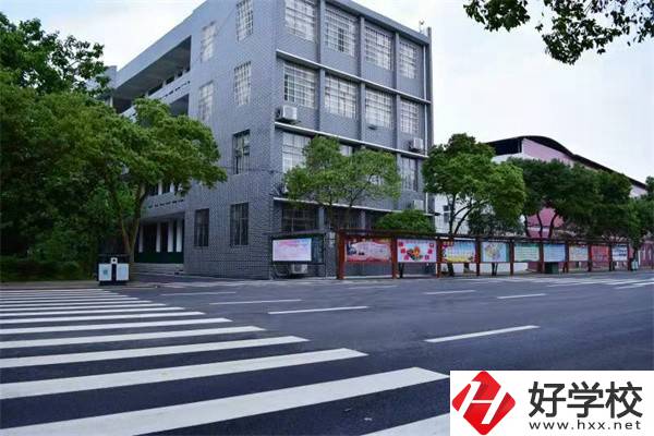 湖南道州技工學(xué)校怎么樣？有哪些辦學(xué)特色？