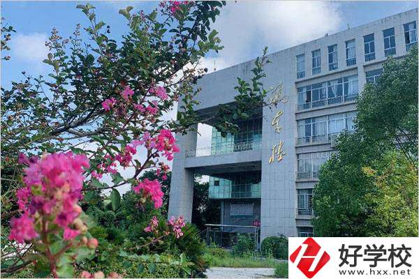 株洲一職是重點職高嗎？是公辦還是民辦？