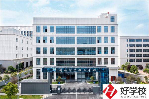 湖南智云技工學(xué)校有汽車美容專業(yè)嗎？還有什么專業(yè)？