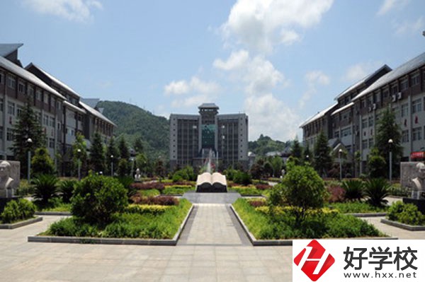 湘西州經(jīng)濟貿(mào)易學校辦學條件怎么樣？
