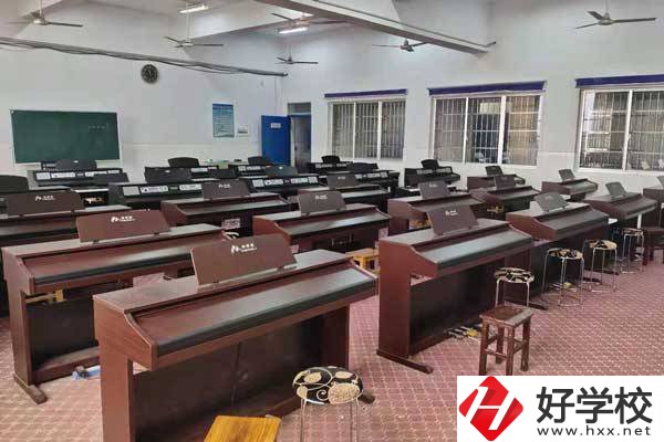 岳陽市第一職業(yè)中等專業(yè)學(xué)校怎么樣？得過哪些榮譽？