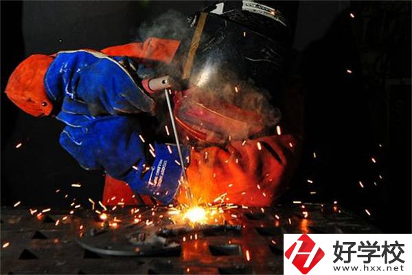 郴州有學(xué)電焊專業(yè)的學(xué)校嗎？就業(yè)薪資高嗎？