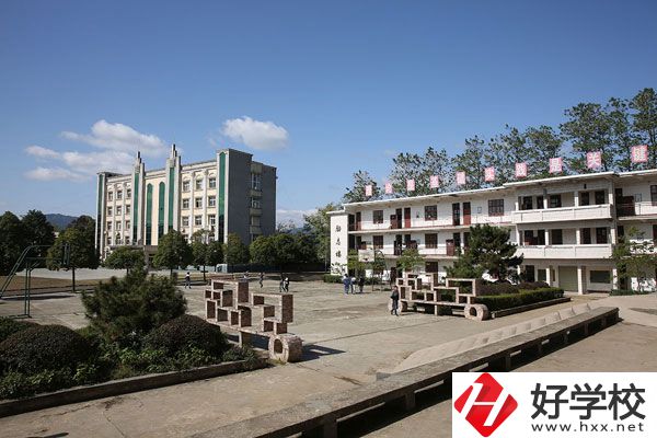 懷化溆浦縣職業(yè)中專(zhuān)怎么樣？有哪些招生專(zhuān)業(yè)？