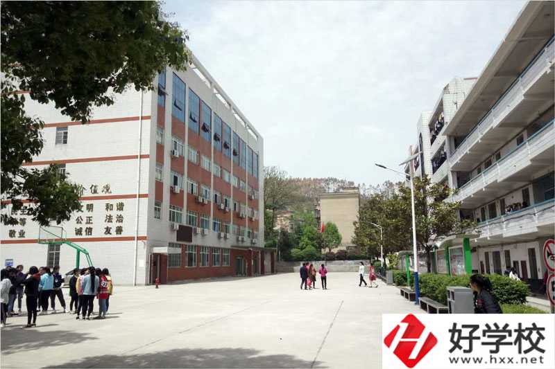 邵陽市女子職業(yè)學(xué)校值不值得報考？辦學(xué)特色是什么？
