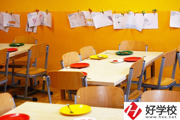 在長沙讀中專，沒有興趣愛好怎么選合適的專業(yè)？