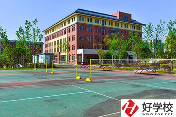 嘉禾縣職業(yè)中等專業(yè)學校如何?一年要多少錢?