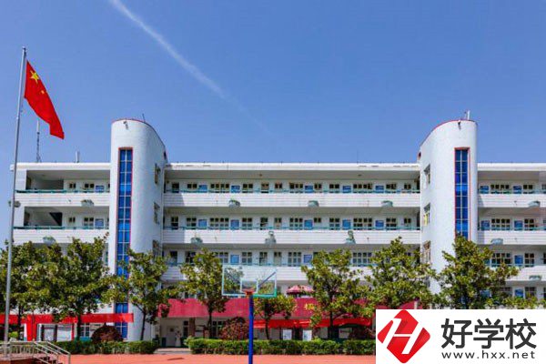 株洲軌道交通職業(yè)技術(shù)學(xué)校位置在哪里？乘車路線有哪些？