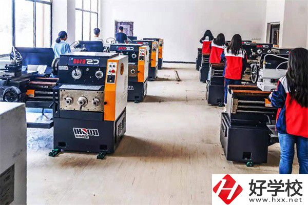 新化楚怡職校好不好？有些什么專業(yè)？