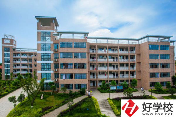 寧鄉(xiāng)職業(yè)中專學(xué)校開設(shè)有哪些專業(yè)？有什么招生要求？