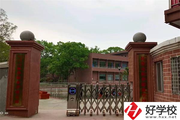 懷化洪江市有哪些中專學(xué)校？有什么辦學(xué)特色？
