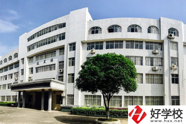 漣源工貿(mào)職業(yè)中專學(xué)校有什么熱門專業(yè)？學(xué)什么有前途？