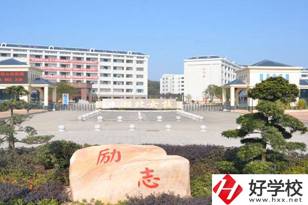 岳陽(yáng)有可以學(xué)護(hù)理專業(yè)的中職學(xué)校嗎？