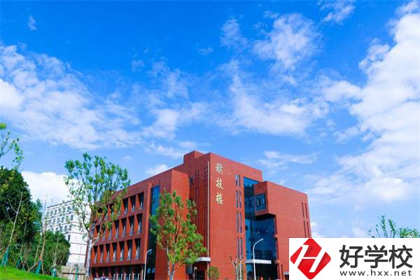 長(zhǎng)沙最熱門(mén)的五年制大專是哪所？適合哪些學(xué)生就讀？