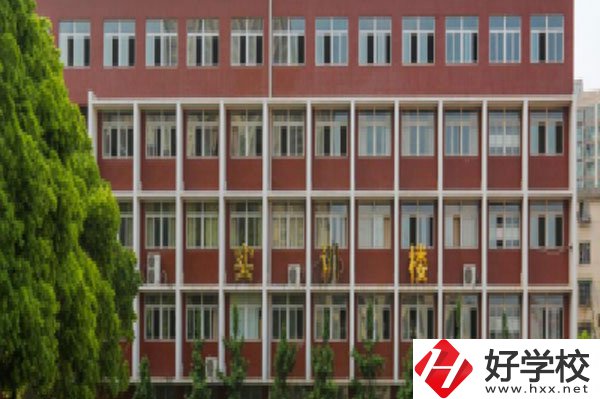 湖南工業(yè)貿(mào)易學(xué)校的移動商務(wù)專業(yè)怎么樣？