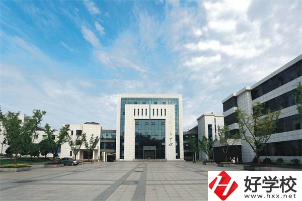 衡陽有國家重點(diǎn)技校嗎？國家重點(diǎn)技校有什么優(yōu)勢？