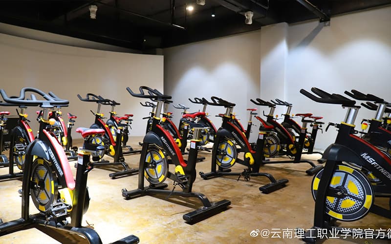 2024年鄭州市財貿(mào)學(xué)校有哪些專業(yè)